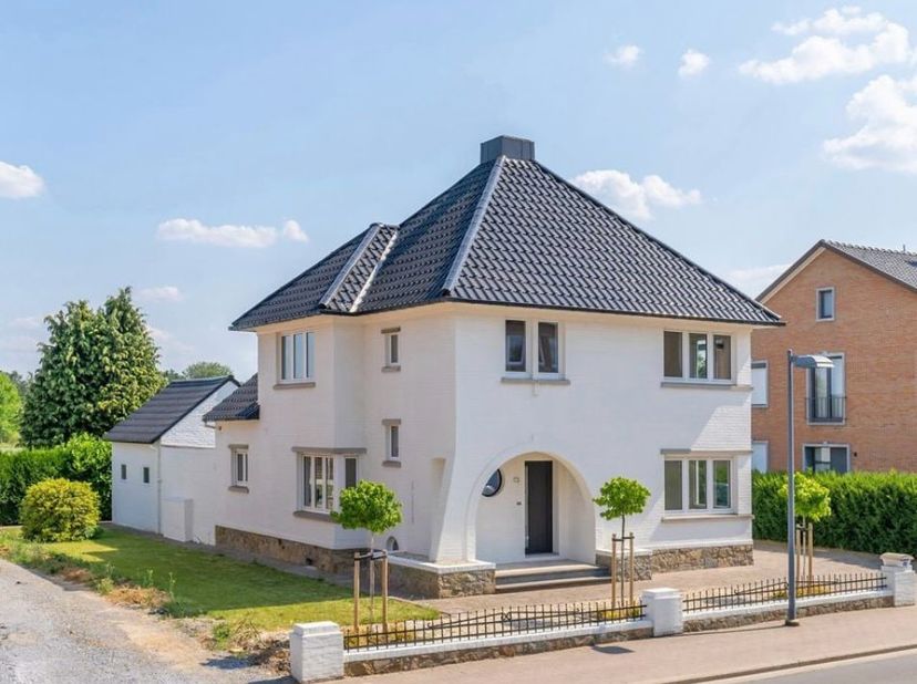 Maison à vendre
                    à 3770 Val-Meer